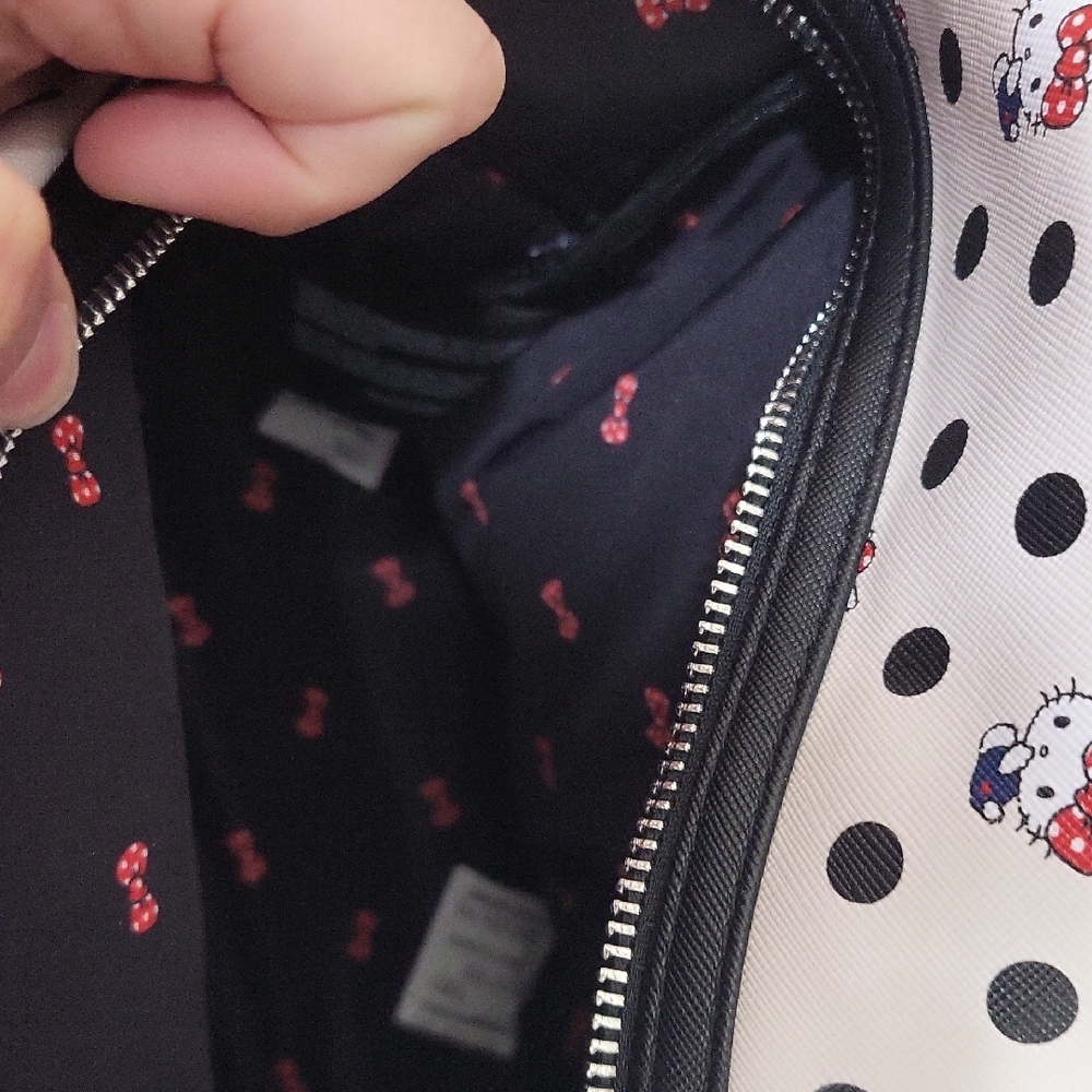 Nwt Hello Kitty Loungefly Mini Backpack - image 5